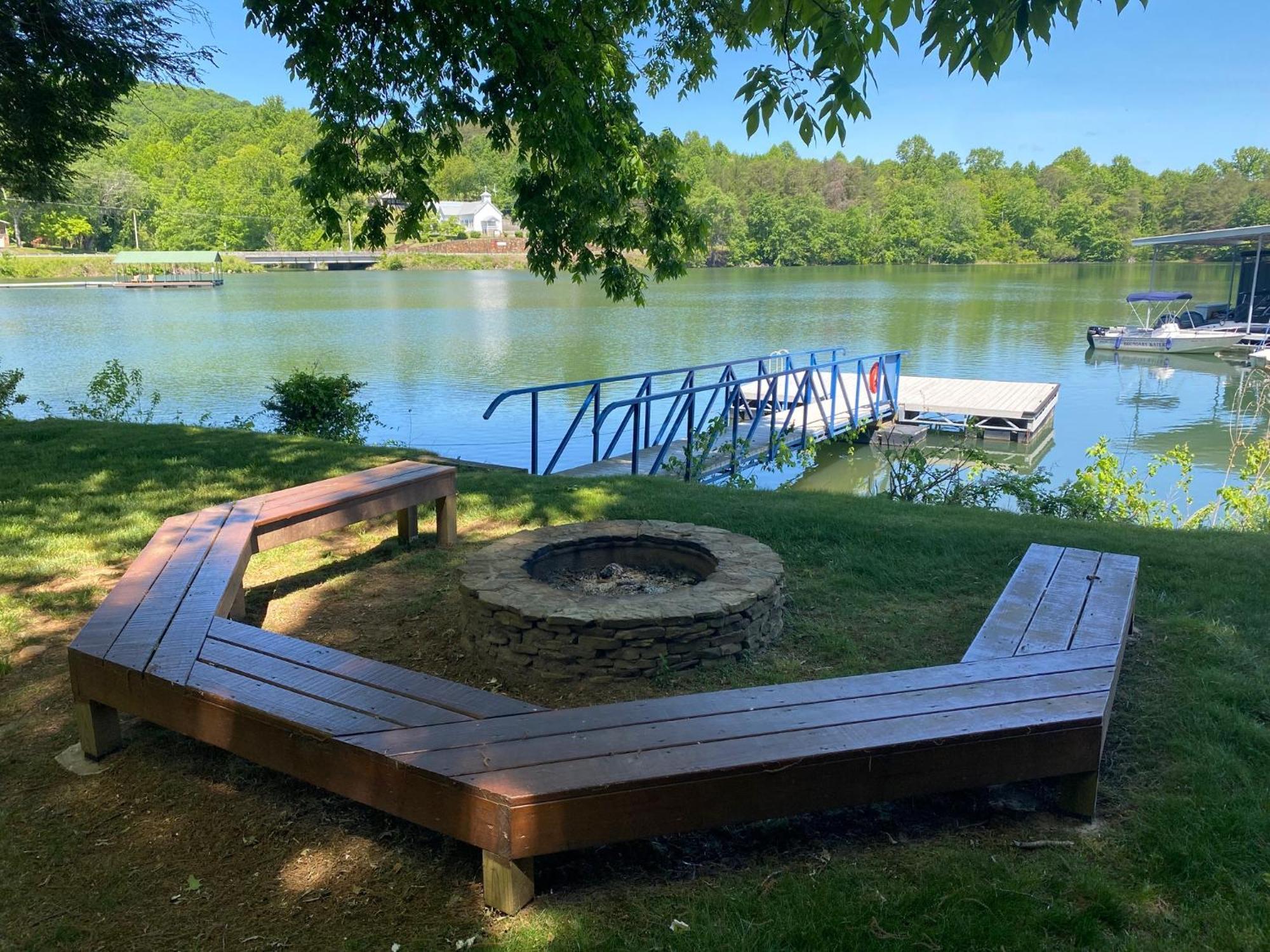 Boundary Waters Resort & Marina Hiawassee Kültér fotó